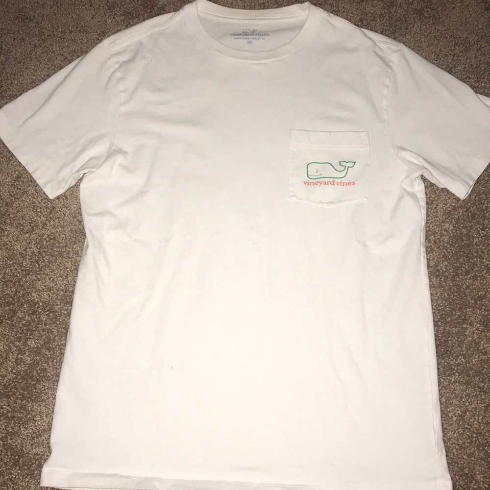 Vineyard Vines T-shirt
